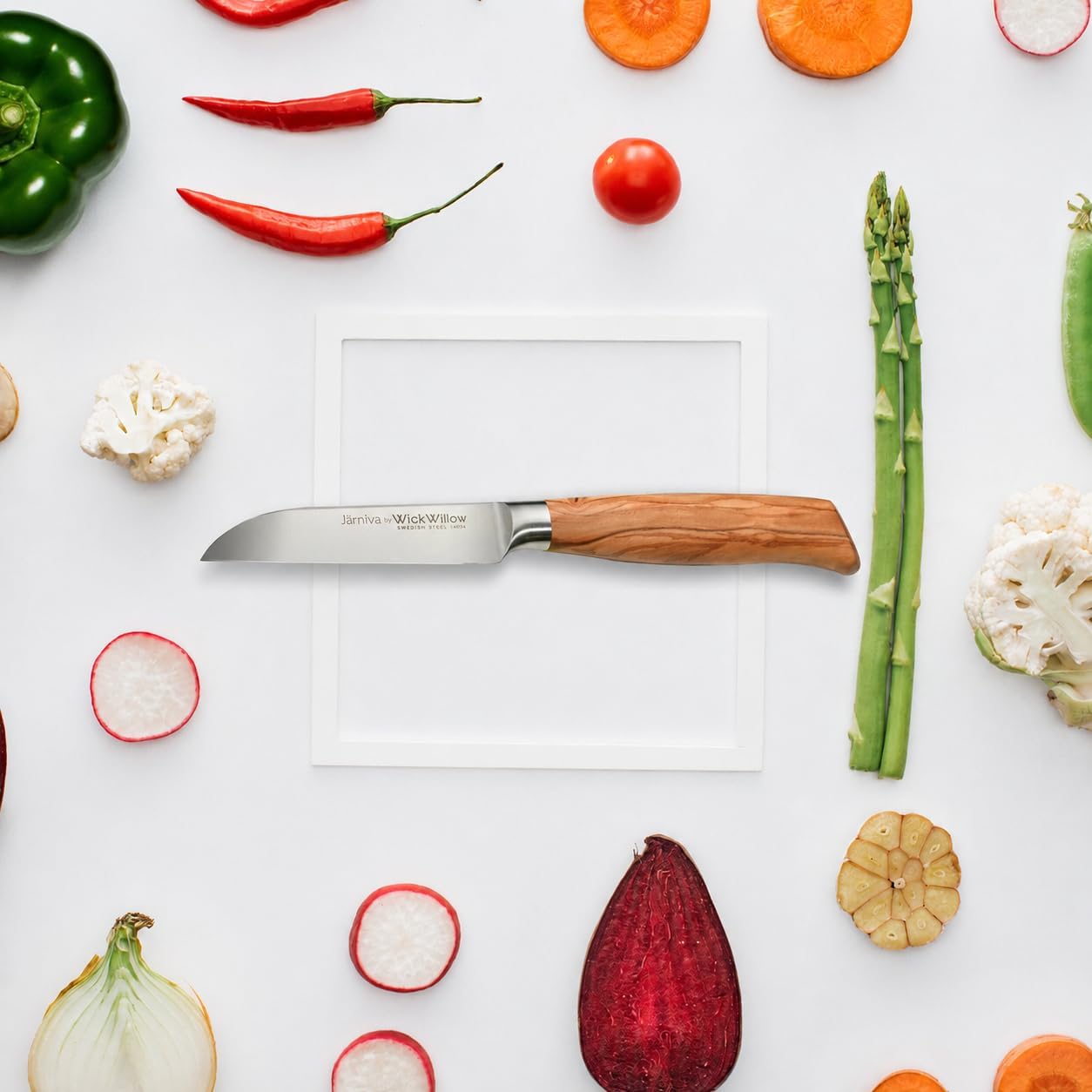 3.5” Paring Knife – Swedish Steel, Olive Wood Handle | Small kitchen knife for peeling, trimming and precision work. Hand wash only. Gift box included.