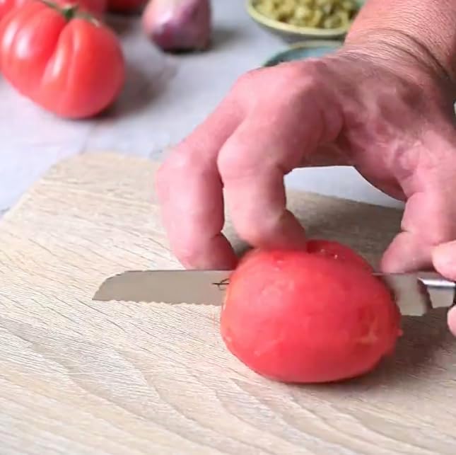 Arcos Forged Paring Knife 4 Inch Stainless Steel. Sharp Kitchen Knife for Peeling Fruits and Vegetables. Ergonomic Polyoxymethylene Handle and 100mm Blade. Series Manhattan. Color Black