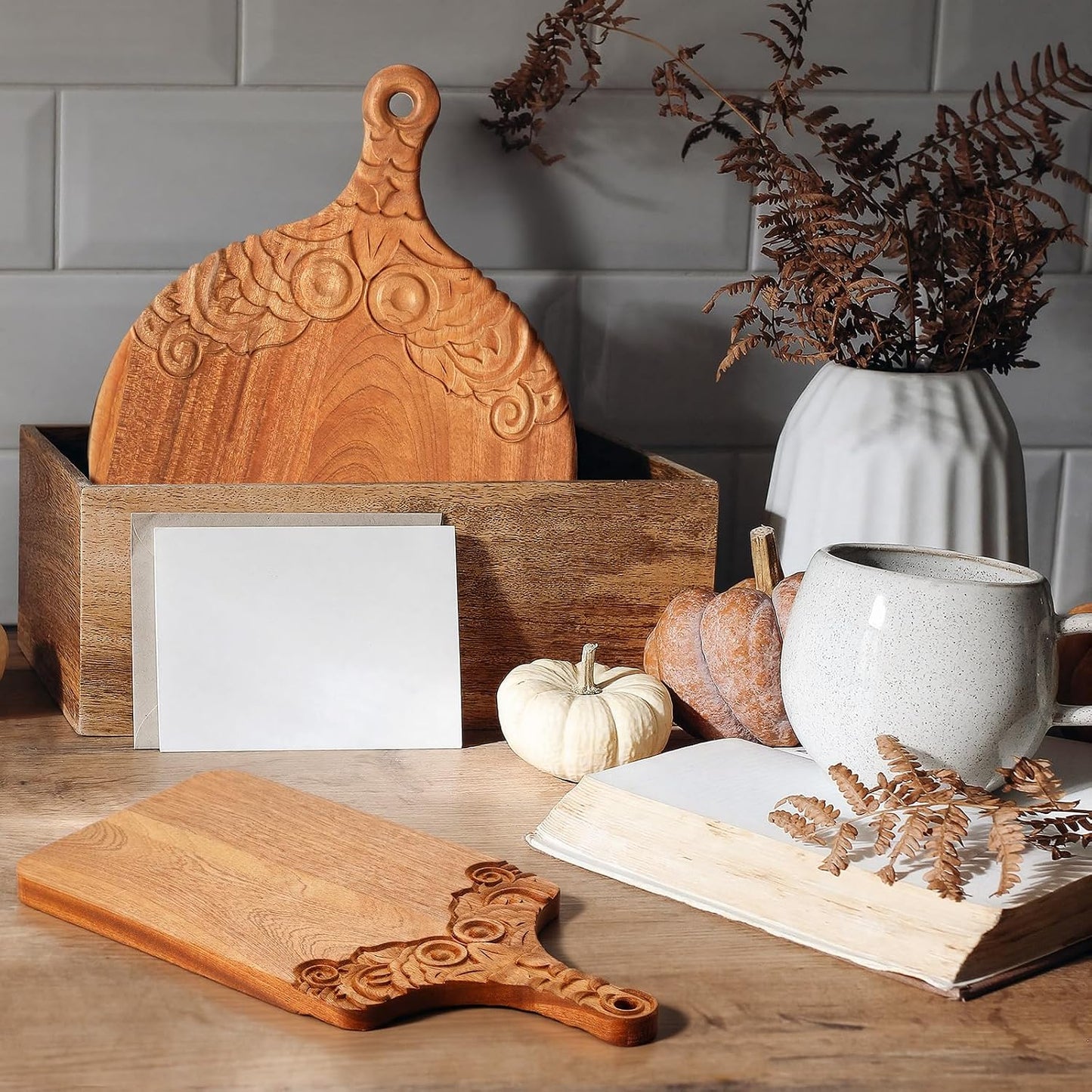 2 Pcs Wood Carved Cutting Board 16 x 12 Inch, 14 x 10 Inch