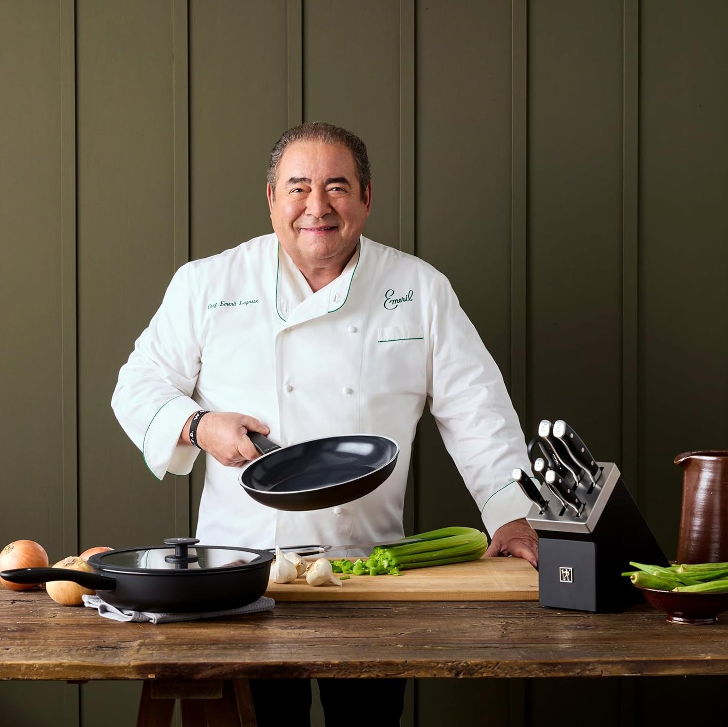 x Emeril, Nola Self Sharpening 7-Pc Knife Set, German Engineered | Automatically Sharpens Knives When Stored in The Knife Block. Dishwasher Safe, Comfortable Handle, Effortless Cutting.