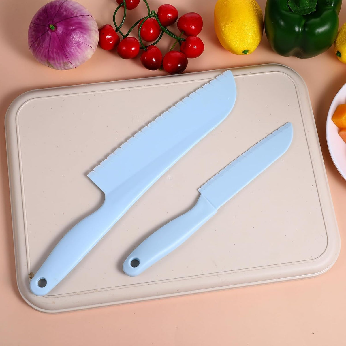 4 Pack Lettuce Knife 11/8.5" Plastic Cake Knifes to Prevent Browning Serrated Kitchen Cutter for Cutting Fruits, Cakes and Bread Dishwashable Safe for Kids Nylon Cutters for Nonstick Pans (Blue, S&L)