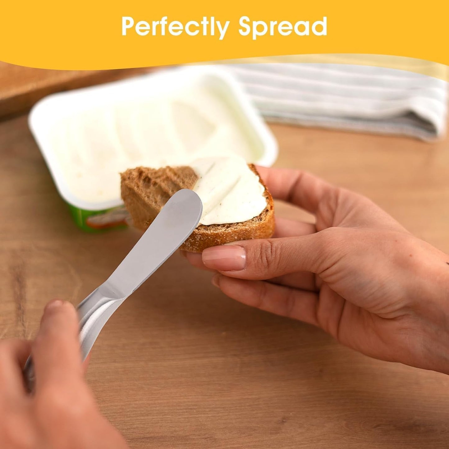 Linwnil 4-Piece Stainless Steel Butter Knife Set - Cheese & Butter Spreader Knives - Charcuterie Utensils - Dishwasher Safe - Silver