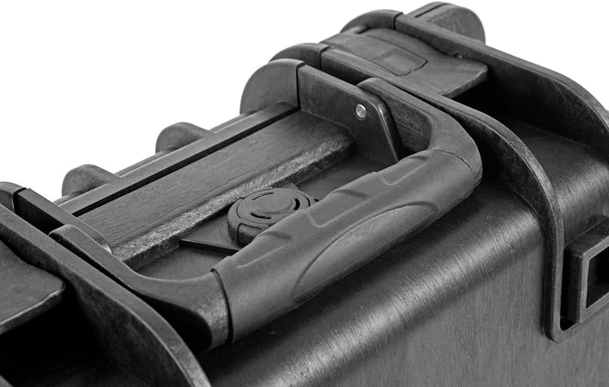 Monoprice Weatherproof/Shockproof Hard Case - Black Ip67 Level Dust and Water Protection Up to 1 Meter Depth with Customizable Foam, 10" x 9" x 7", 6.6 Liter