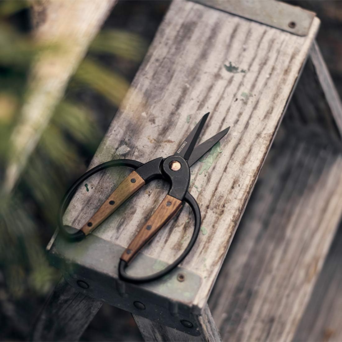 Barebones Garden Scissors - Walnut Scissors - Garden Supplies and Indoor Plant Accessories - Plant Shears with Wide Handles - Comfortable Fit Hand Pruners (Large)