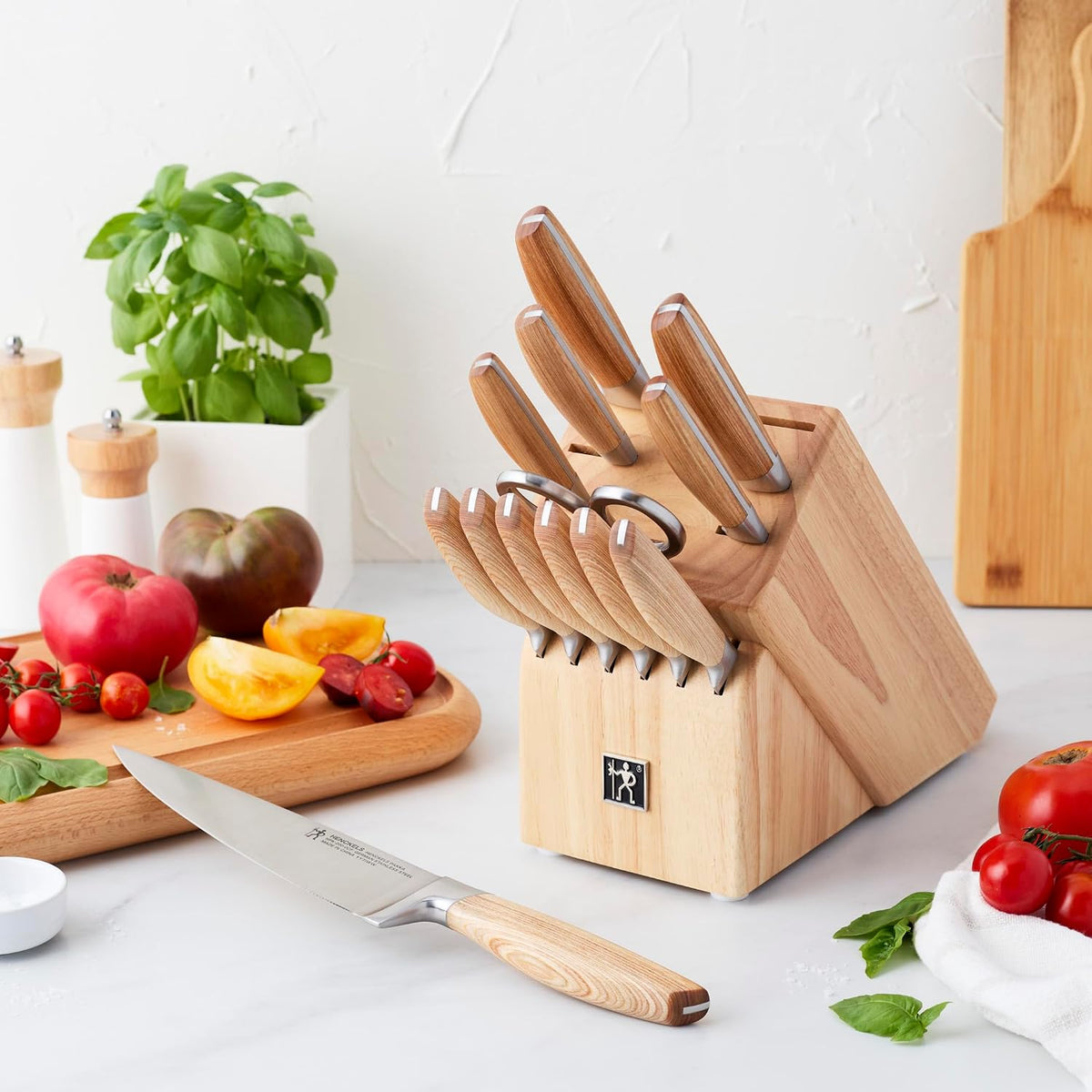 Pakka 14-pc Knife Block Set