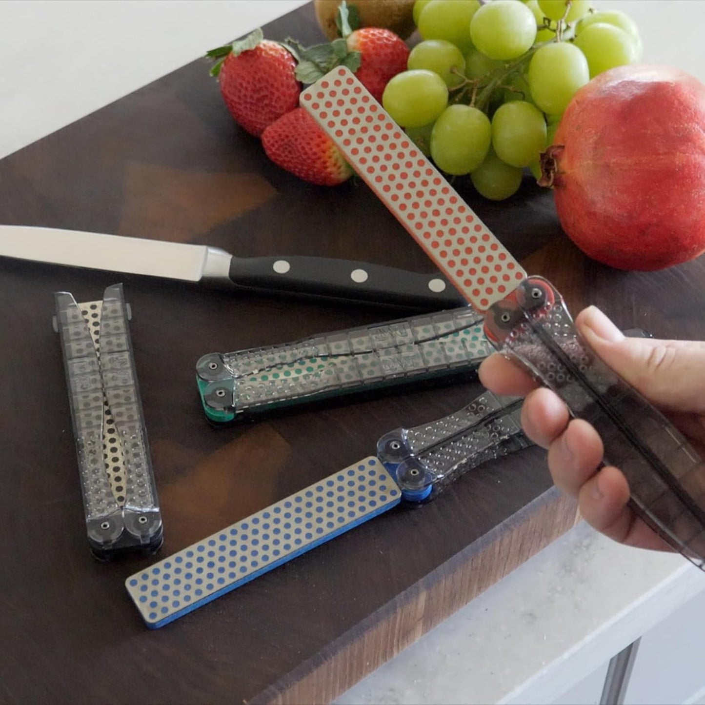 DMT DiaFold Portable Sharpening Stone - Double Sided, Foldable Diamond Knife Sharpener for the Workshop, Jobsite or Kitchen - Extra Fine/Extra Extra Fine - Non-Slip - 9.5L x 5W x 3.25H Inches