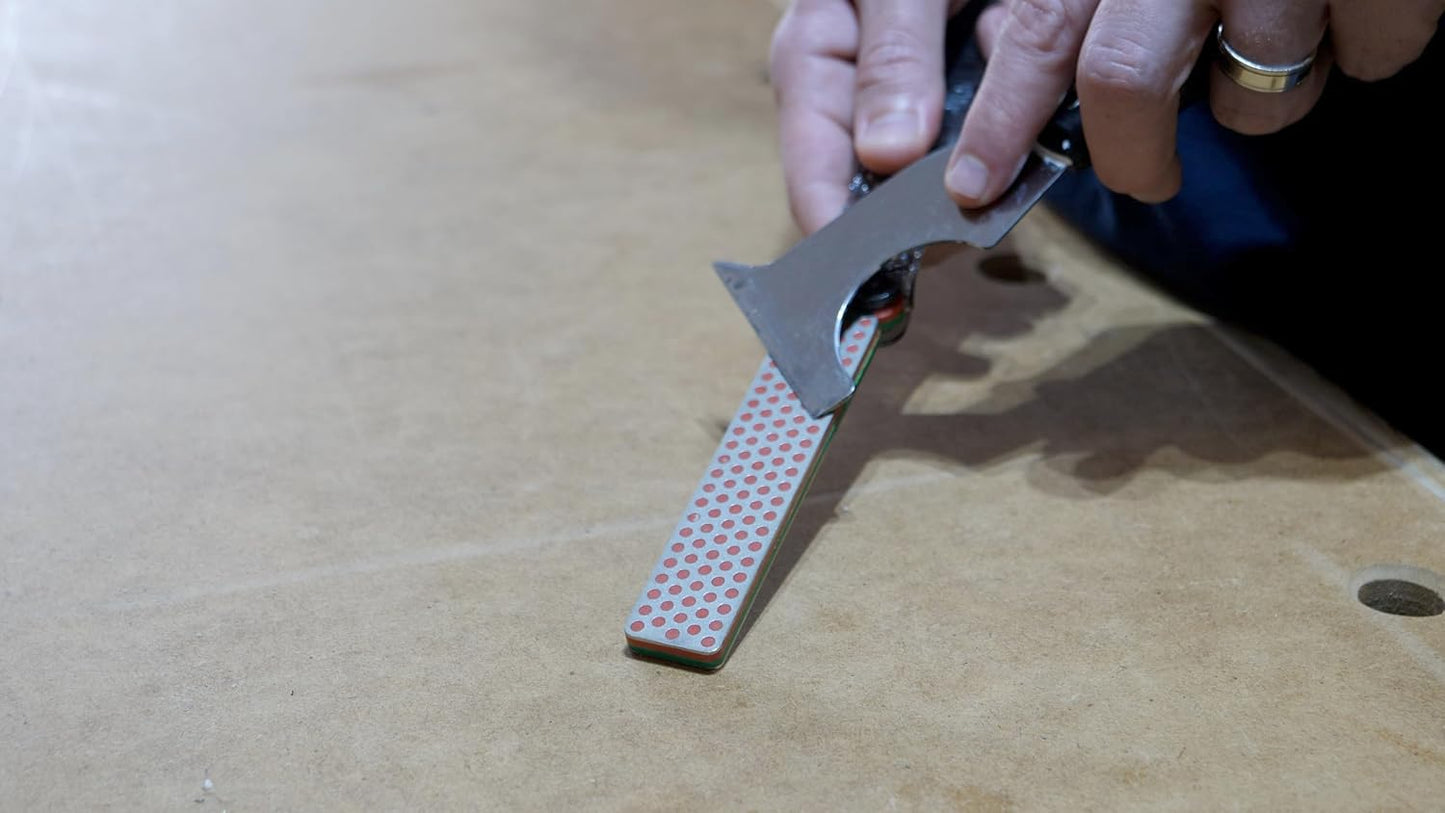 DMT DiaFold Portable Sharpening Stone - Double Sided, Foldable Diamond Knife Sharpener for the Workshop, Jobsite or Kitchen - Extra Fine/Extra Extra Fine - Non-Slip - 9.5L x 5W x 3.25H Inches