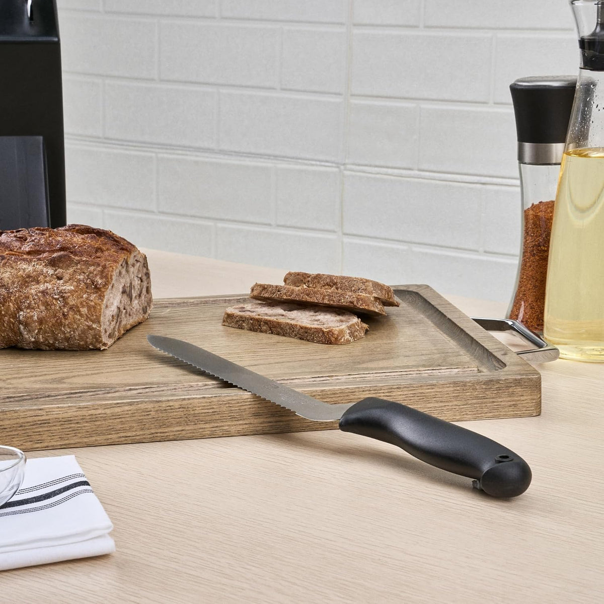 Sensei Back of the Haus - 8-inch Offset Bread Knife - Professional Chef's Kitchen Knife - Durable German Steel - Stain Resistant - With HACCP Coding For Food and Allergen Safety