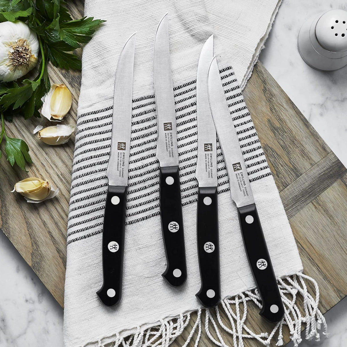 Gourmet 6-Piece Razor-Sharp German Steak Knife Set, Made in Company-Owned German Factory with Special Formula Steel perfected for almost 300 Years, Dishwasher Safe