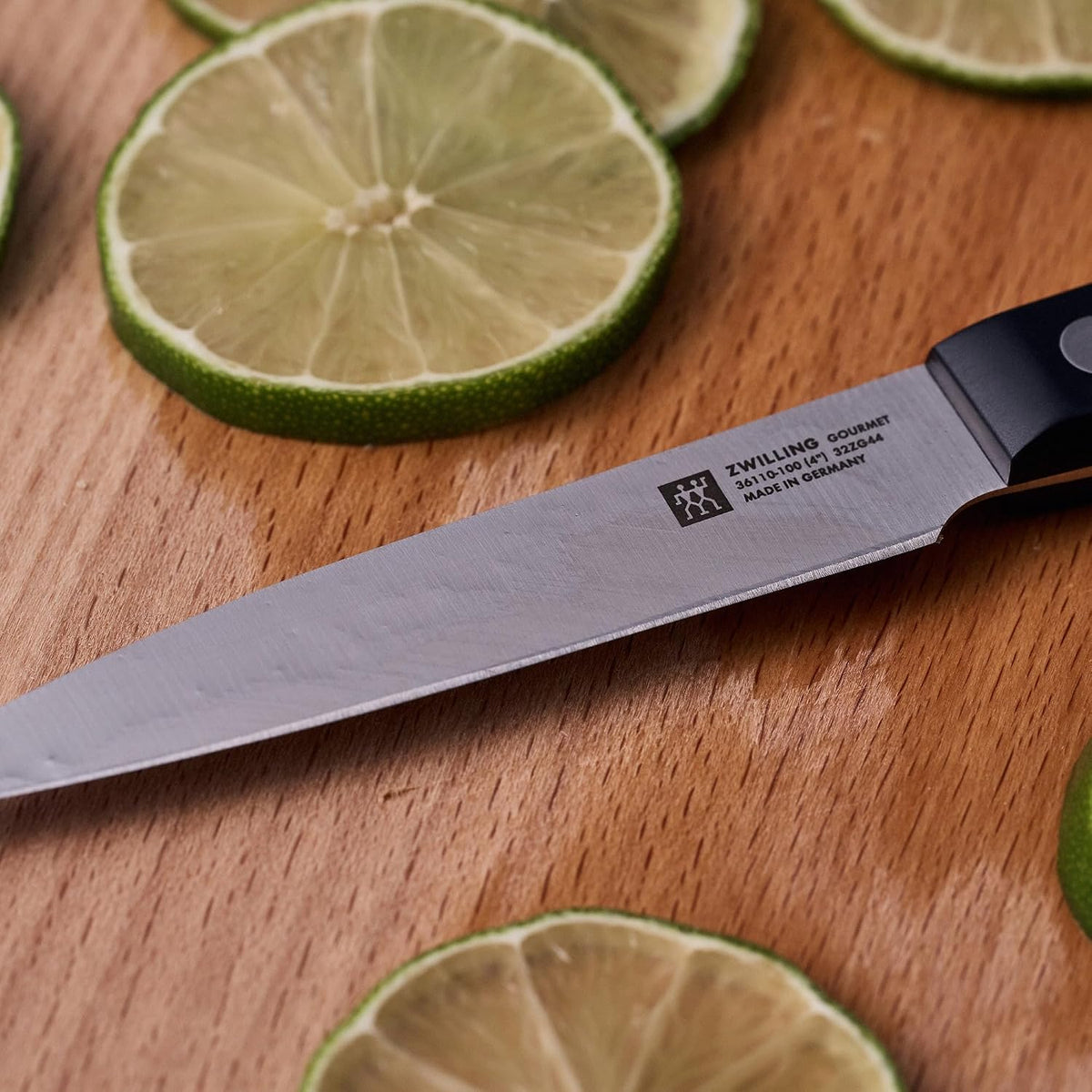 Gourmet 8-inch Razor-Sharp German Carving/Slicing Knife, Made in Company-Owned German Factory with Special Formula Steel perfected for almost 300 Years, Dishwasher Safe