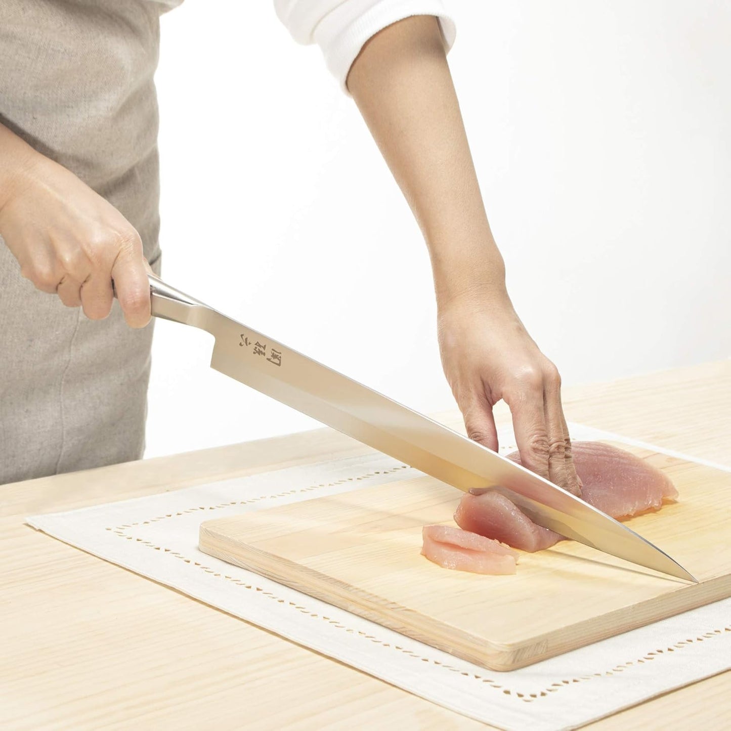 Kai Corporation 093AK5179 Kai Sashimi Yanagi Knife, Stainless Steel, 10.6 inches (270 mm), Made in Japan