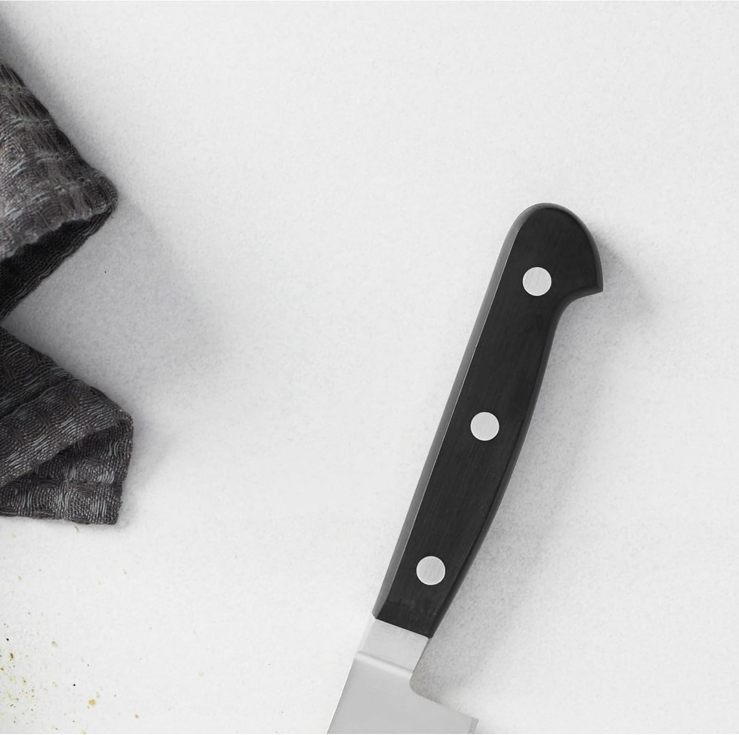 HENCKELS Classic Razor-Sharp 6-inch Utility Knife, Tomato Knife, German Engineered Informed by 100+ Years of Mastery, Black/Stainless Steel