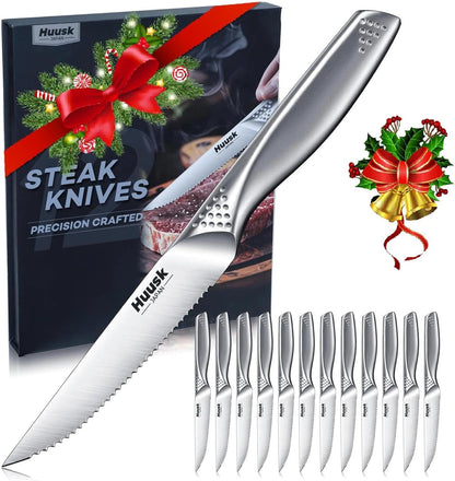 Huusk Serrated Steak Knives Set, 4.5" Japanese Stainless Steel Steak Knives Set of 8, Sharp Dishwasher Safe Dinner Knife for Kitchen Table with Gift Box, Christmas Gifts for Men Women