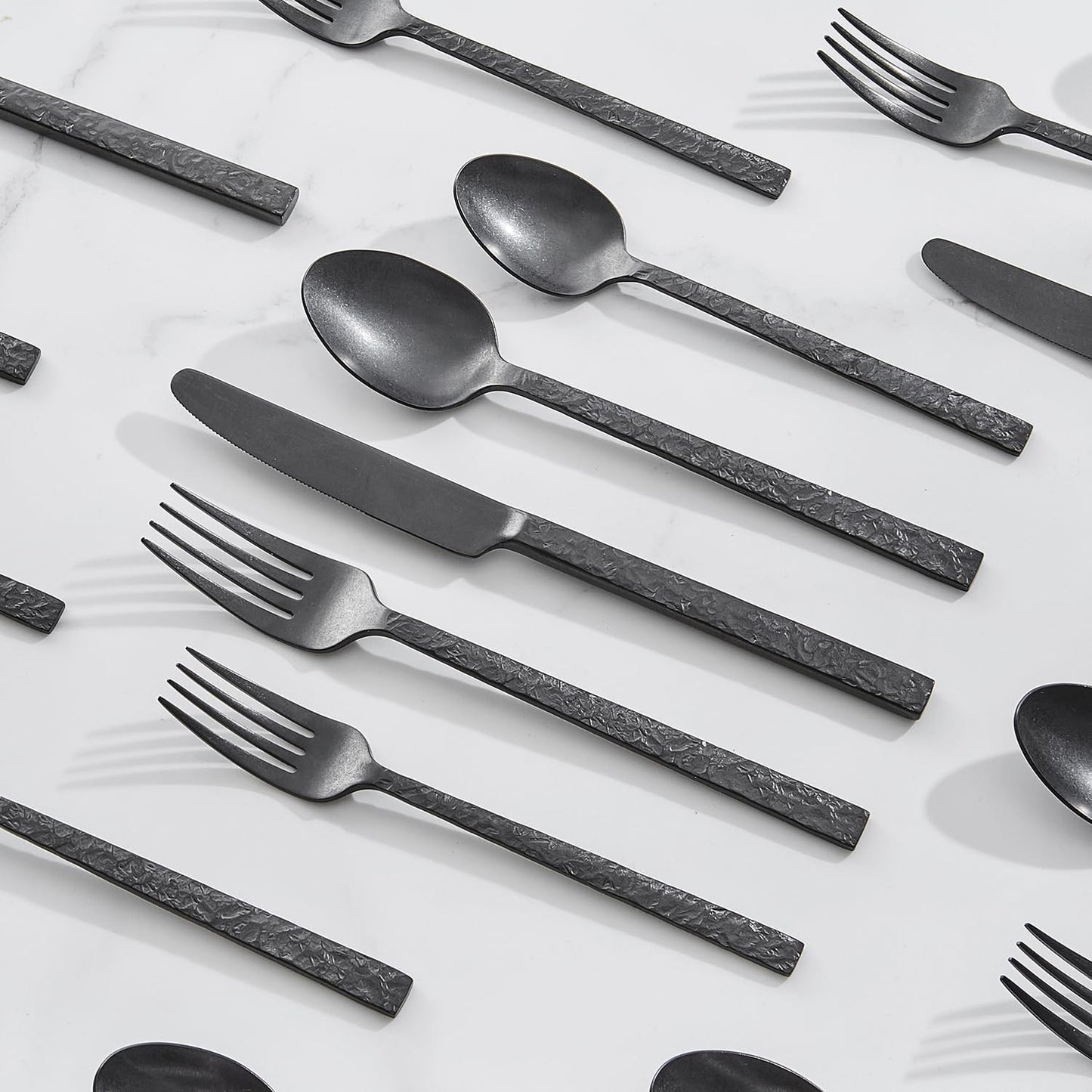 KINGSTONE 24 Pcs Black Hammered Silverware Set with Steak Knives for 4, 18/10 Stainless Steel Heavy Duty Flatware Set, Tableware Cutlery Utensil Sets for Home Restaurant Dishwasher Safe