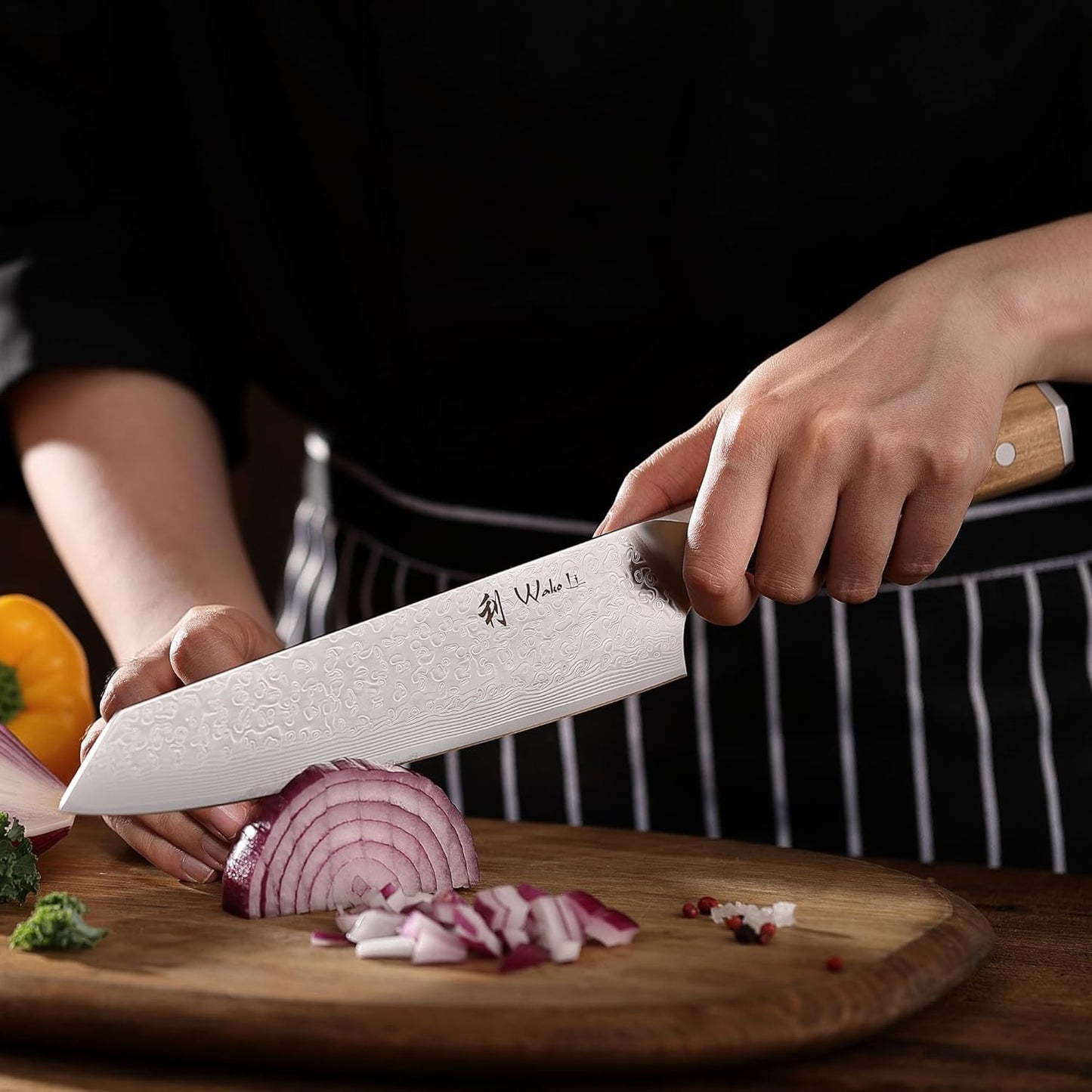 Wakoli Oribu Damascus Kiritsuke Chef’s Knife – Full Tang Kitchen Knife with 8-Inch Blade made of 67-Layer Genuine Damascus Steel and VG10 Core – Ergonomic Olive Wood Handle in Elegant Gift Box