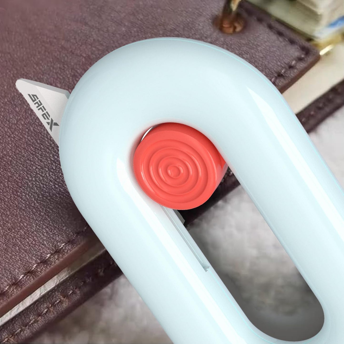 Box Cutter Retractable, Box Opener, Ceramic Box Cutter, Built-In Magnetic, Mini Box Cutter, Safety Box Cutter, Cute Box Cutter, Small Box Cutter For Women, Package Opener, Box Opener Tool (PINK)