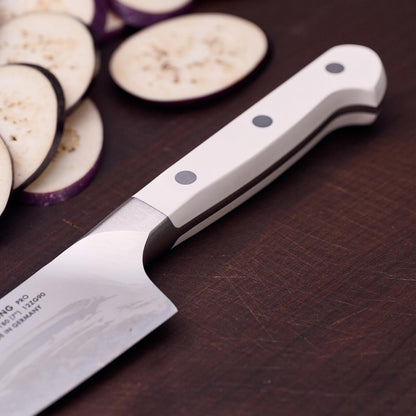 ZWILLING Pro Le Blanc 9-inch Z15 Serrated Bread Knife