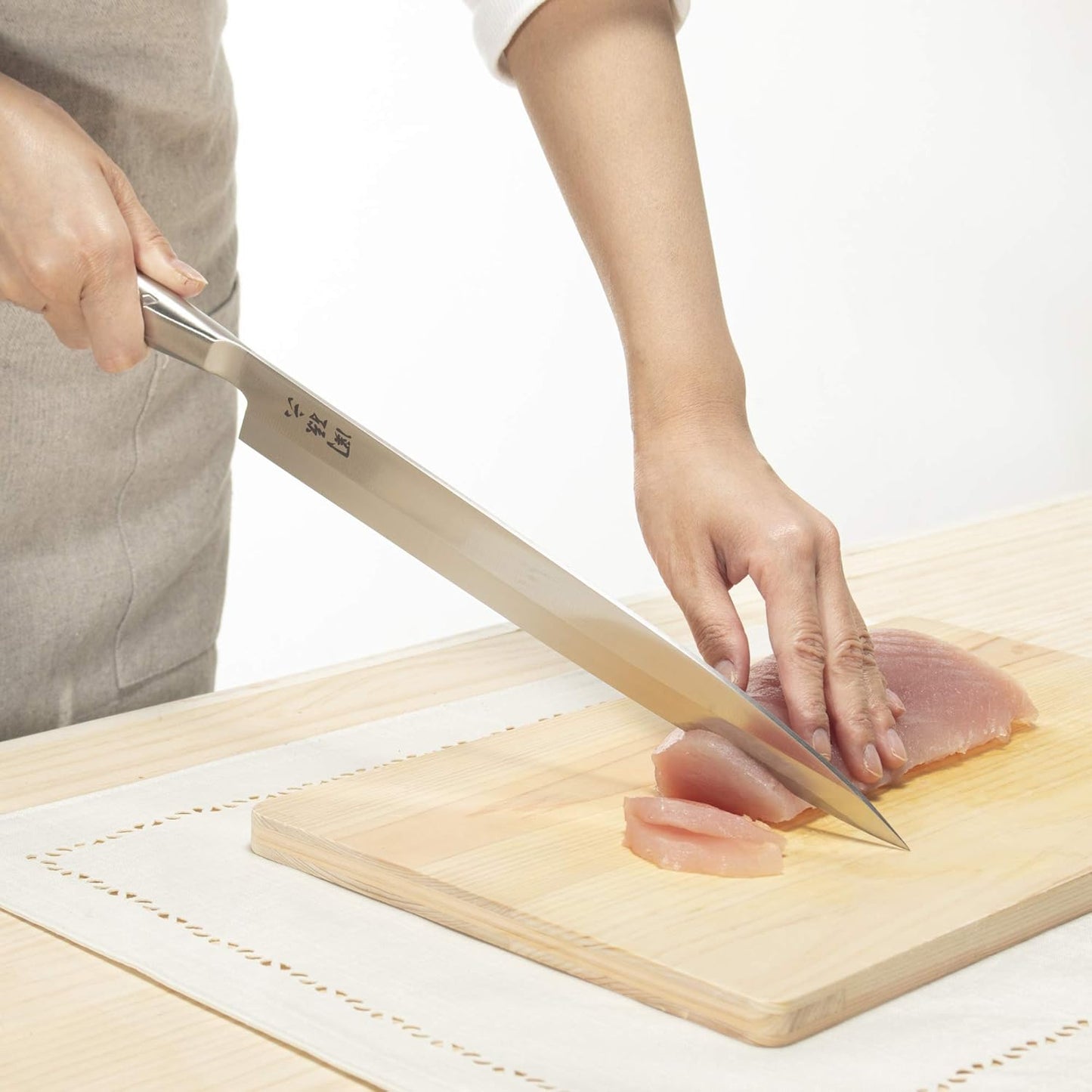 Kai Corporation 093AK5179 Kai Sashimi Yanagi Knife, Stainless Steel, 10.6 inches (270 mm), Made in Japan