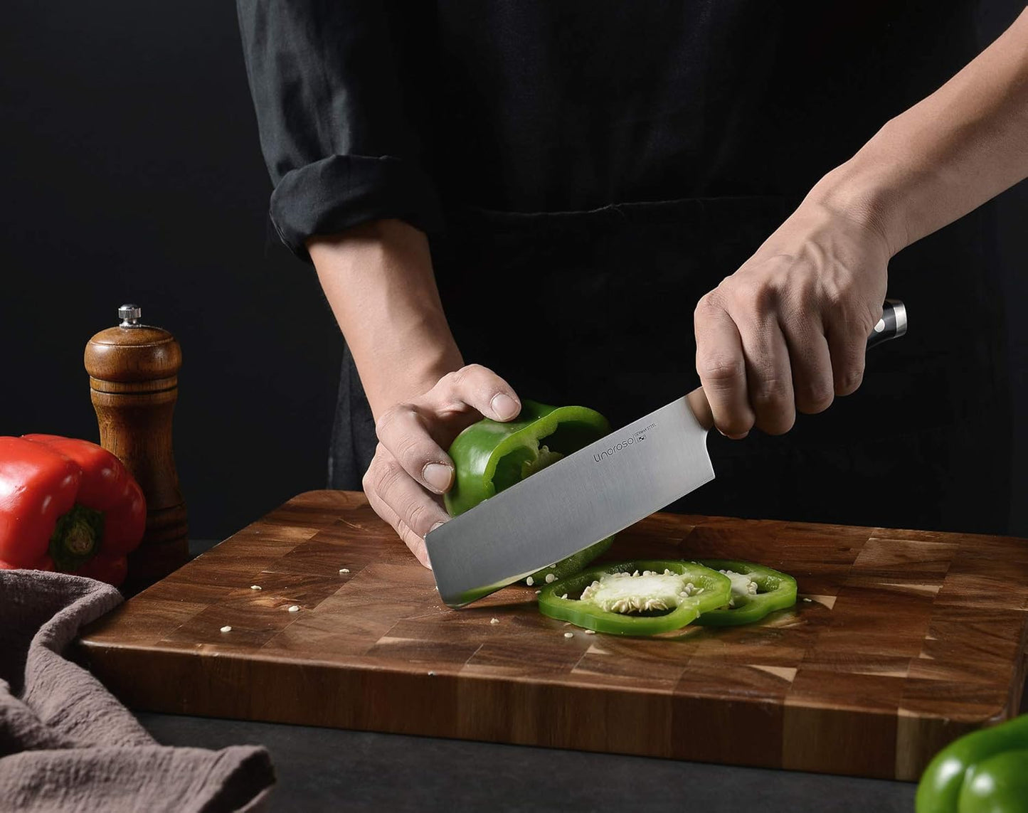 linoroso Serrated Bread Knife for Homemade Bread with Elegant Gift Box, Full Tang Ultra Sharp Forged German Carbon Stainless Steel Bread Knife 8 inch for Slicing Bread, Bagels, Cake - Classic Series