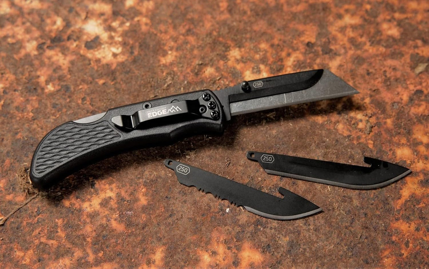 OUTDOOR EDGE 2.5" RAZOR-WORK - RazorSafe Replaceable Blade Folding Utility Knife (Black, 2 Blades)