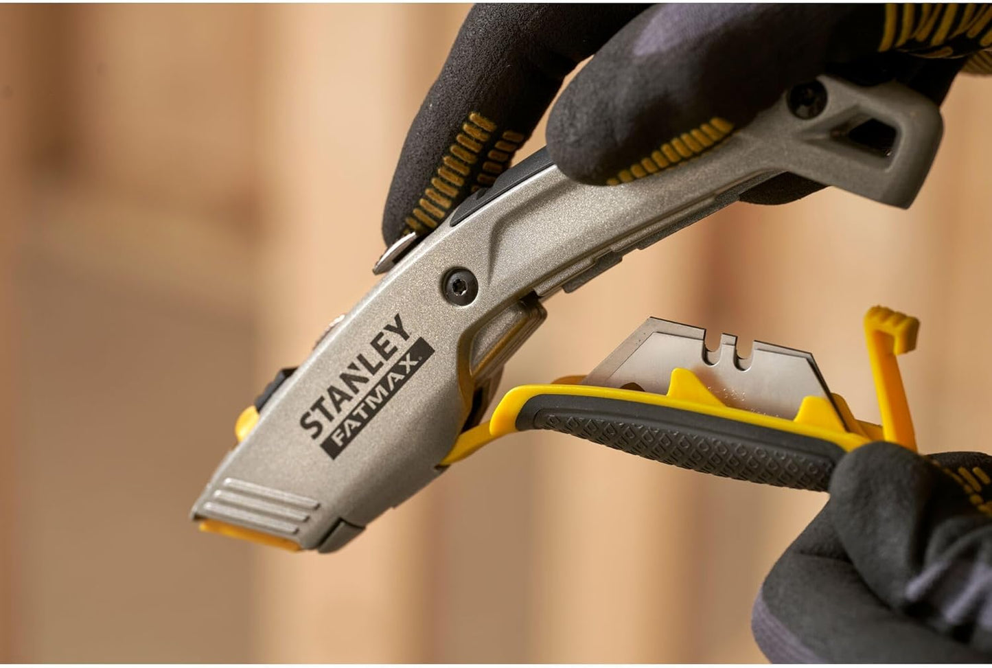 Stanley 0-10-789 2 in 1 Snap Off Knife "Xtreme", Grey