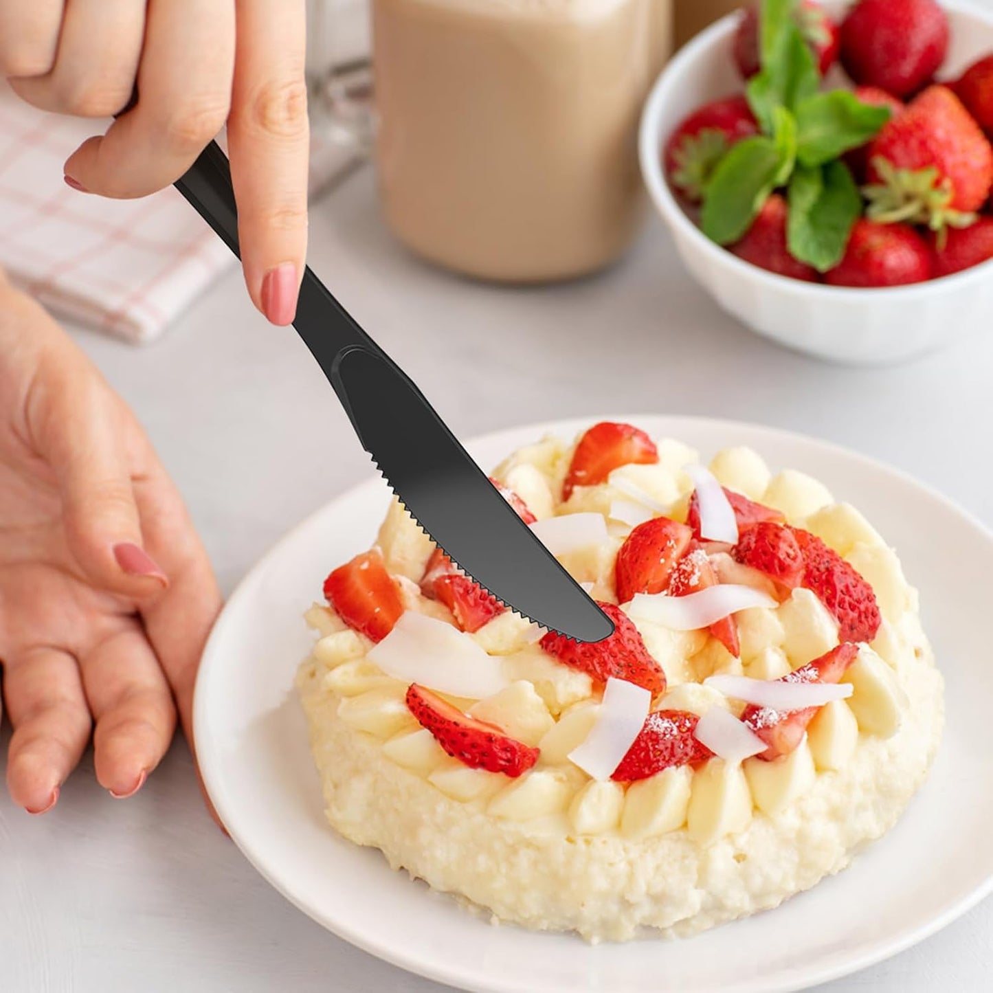 Dealusy 360 Count Extra Heavy Duty Clear Plastic Knives Disposable, BPA-Free, Heat Resistant, Solid and Durable Disposable Knives Bulk, Premium Plastic Knives heavy duty for Party Supply