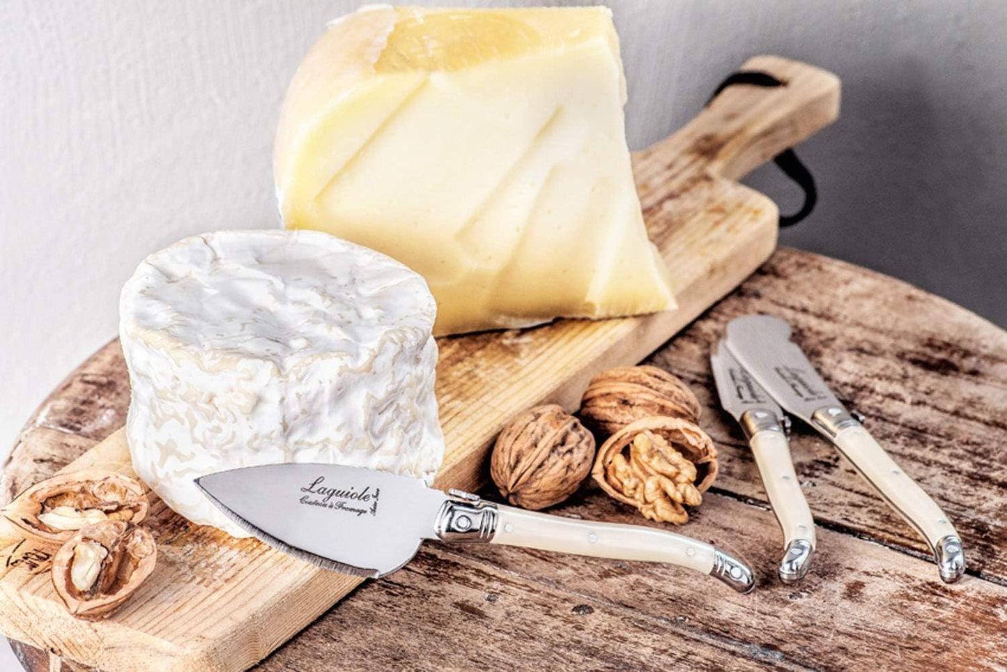 Laguiole Style de Vie Cheese Knife Set - Premium Line Cheese Knives Set with Charcuterie Board - Dishwasher Safe - Premium Tableware