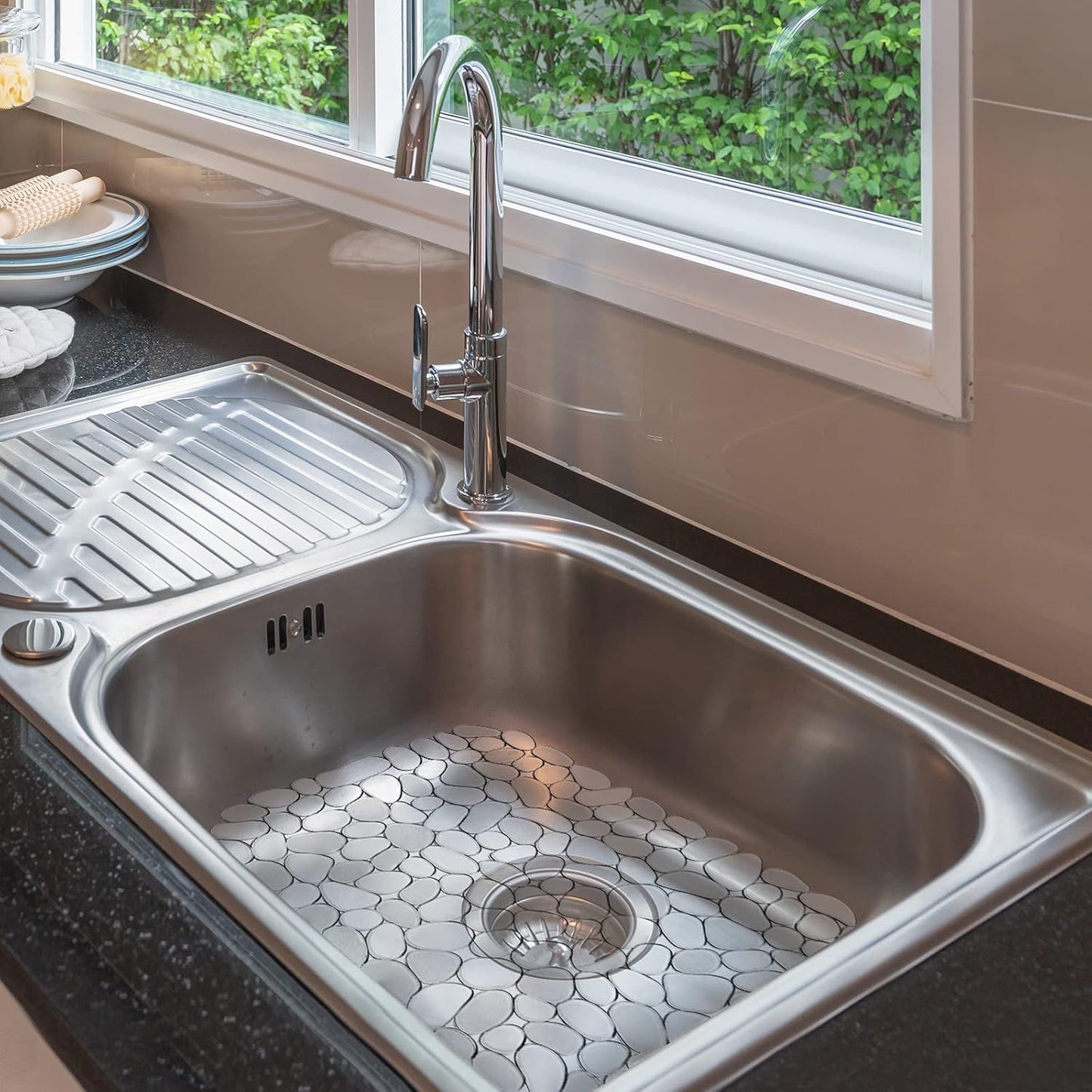 Coopay Kitchen Sink Mat Pebble Protect Mat PVC Eco-friendly Adjustable Stainless steel/ Porcelain Dish Drying Pad Protector for Bottom of Kitchen Sink, 15.8 x 11.8 inches (2 Pack, Black and Gray)