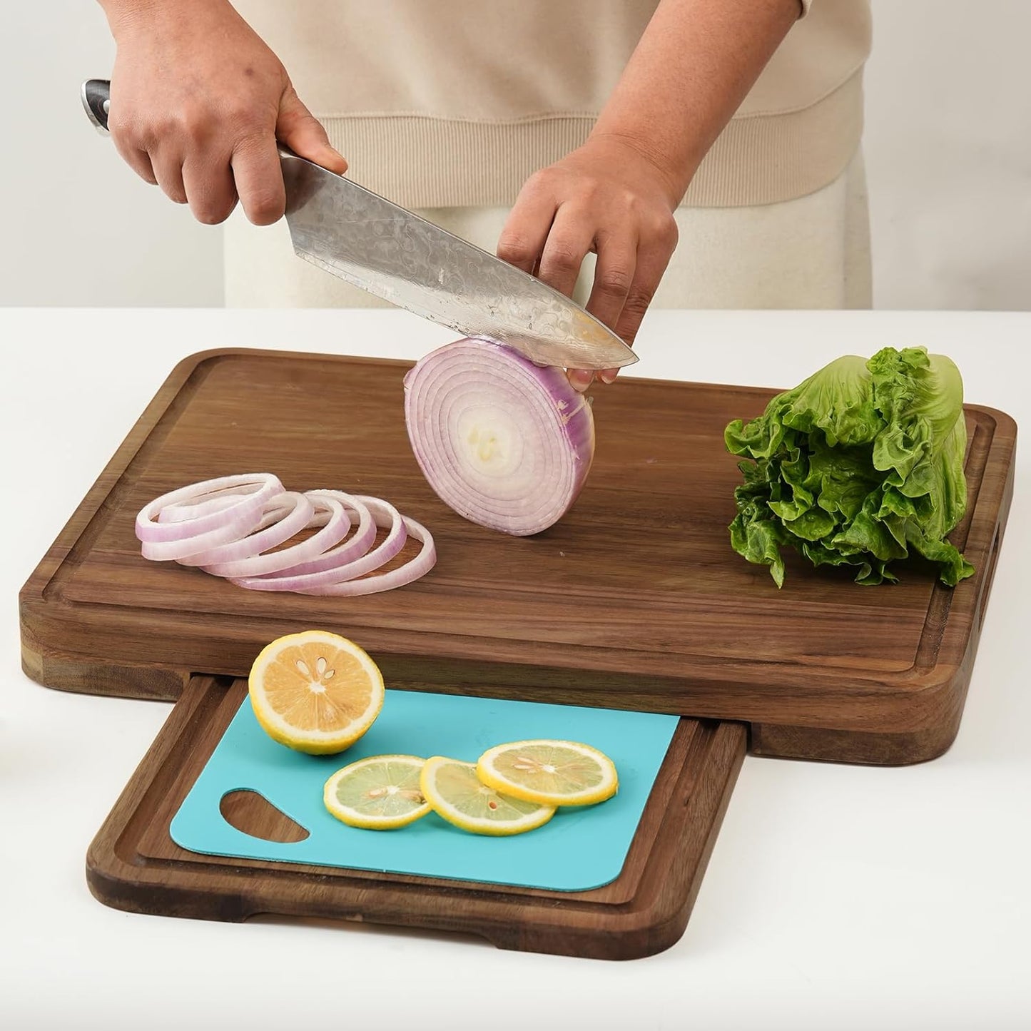 Set of 7 Large Acacia Wood Cutting Boards set,2-in-1Charcuterie Chopping Board & Butcher Block for Kitchen with Holder,Juice Groove,4 Color-Coded Plastic Cutting Boards for Meat,Vegetables and Cheese