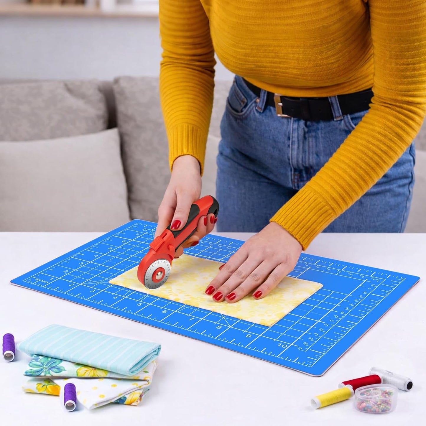 DIYSELF Cutting Mat 8in×6in, Self Healing Cutting Mat, A5 Rotary Cutting Mats for Crafts Sewing Hobby Fabric Project, 5-Ply Craft Cutting Board Double Sided, Craft Mat, Matting & Mounting Materials