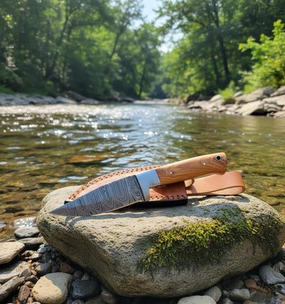 Fixed Blade Hunting Forged Tracker Knife - 8 Inches Carbon Steel Razor Sharp Blade Full Tang Bushcraft Knives with Premium Leather Belt Sheath. Used For Hunting Outdoor Camping, Hiking, Skining Knife.