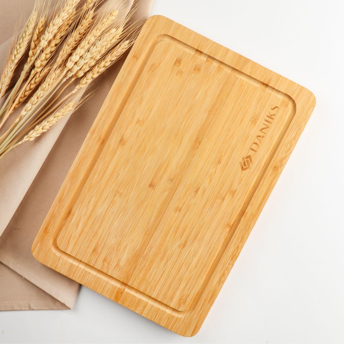 Daniks Bamboo Cutting Board, L 13x9 in, Pre‑Oiled, with Juice Groove – Cutting Board for Kitchen, Meal Prep, Serving & Charcuterie, Heavy-Duty