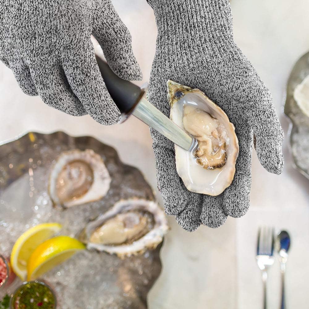 4 PCS (M+L) Cut Resistant Gloves Food Grade Level 5 Hand Protection,Kitchen Cut Gloves (Large+Medium)