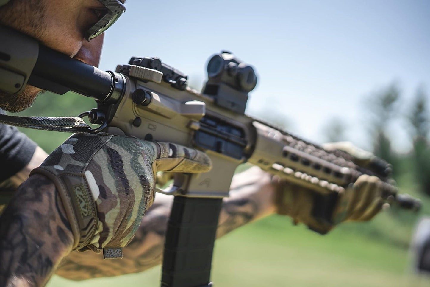 Mechanix Wear Original Tactical Glove - High Performance Anti-Slip Grip Safety Gloves - Impact Resistant & Touchscreen Capable - Medium - Covert Black