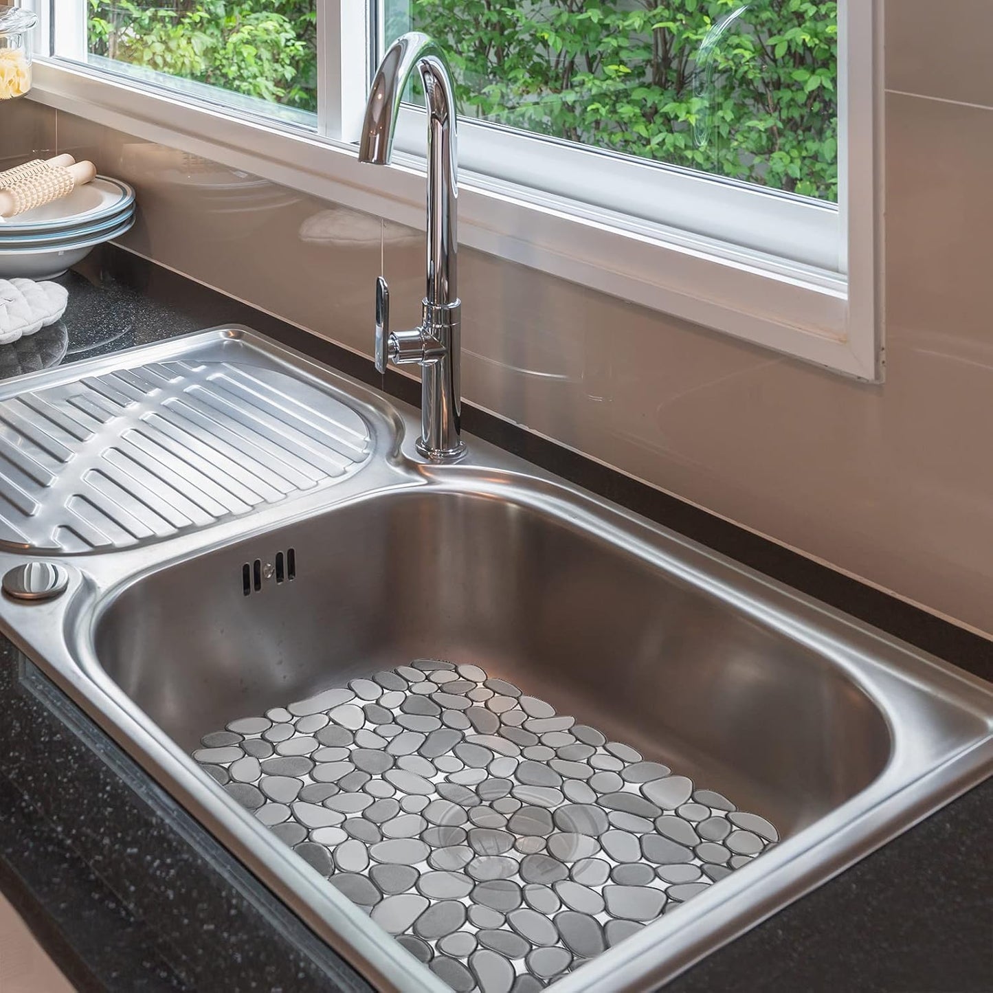 Coopay Kitchen Sink Mat Pebble Protect Mat PVC Eco-friendly Adjustable Stainless steel/ Porcelain Dish Drying Pad Protector for Bottom of Kitchen Sink, 15.8 x 11.8 inches (2 Pack, Black and Gray)