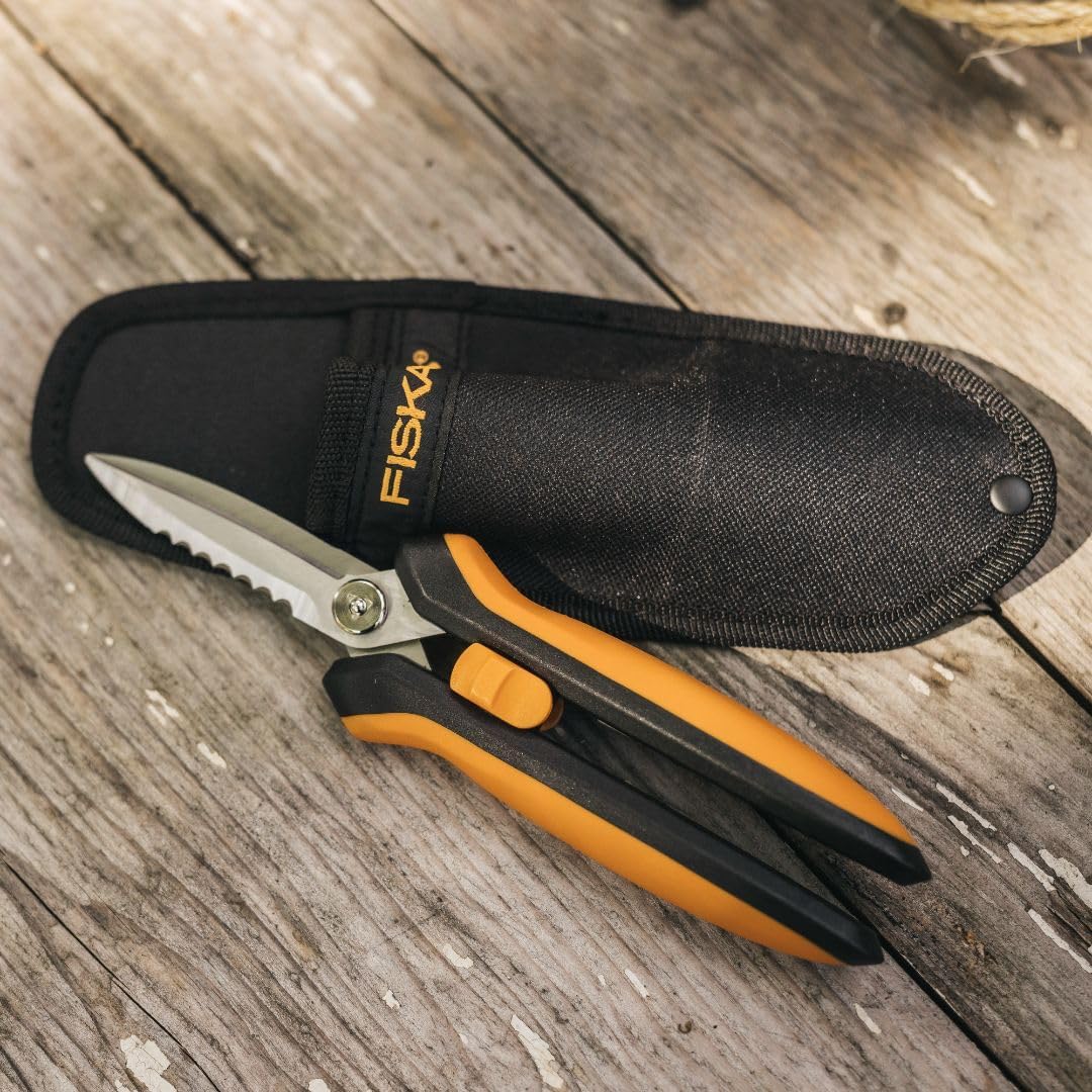 Fiskars Garden Scissors, 7-in-1 Garden Shears Multi-Tool with Sheath, Great for Plant Trimming, Cutting Nursery Pots, Bags, and Wire
