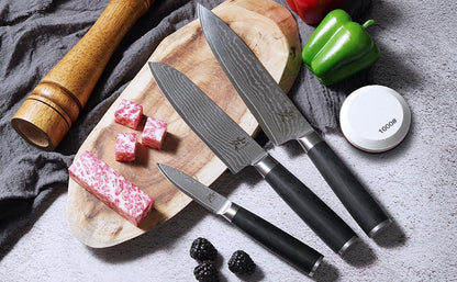 SAMCOOK Chef Knife,8 Inch Professional Sharp Hammered Damascus Knife,Japanese VG-10 High Carbon Stainless Steel Kitchen Gyuto knife,Ergonomic Black Walnut Handle with Premium Gift Box