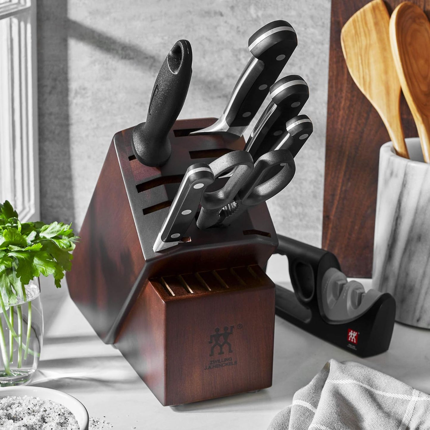 Pro 7-Piece Razor-Sharp German Knife Block Set with Bonus Sharpener, Made in Company-Owned German Factory with Special Formula Steel perfected for almost 300 Years, Dishwasher Safe