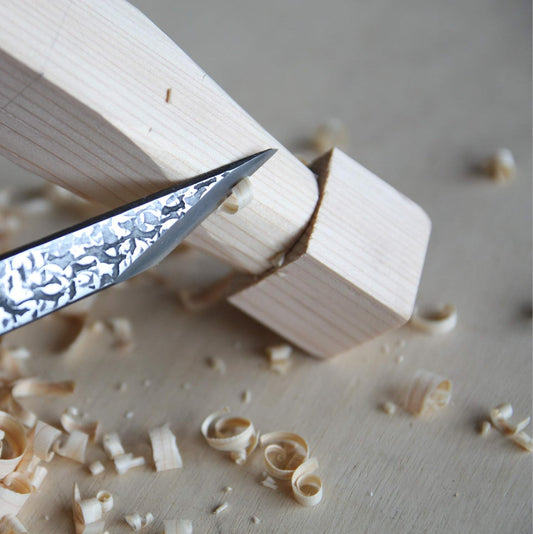 Kiridashi Knife 18mm Right Hand for Woodworking, Marking, Scribing, Carving, Whittling, Professional Hand Forged Razor Sharp Japanese Carbon Steel Blade with Hammered Pattern, Made in JAPAN