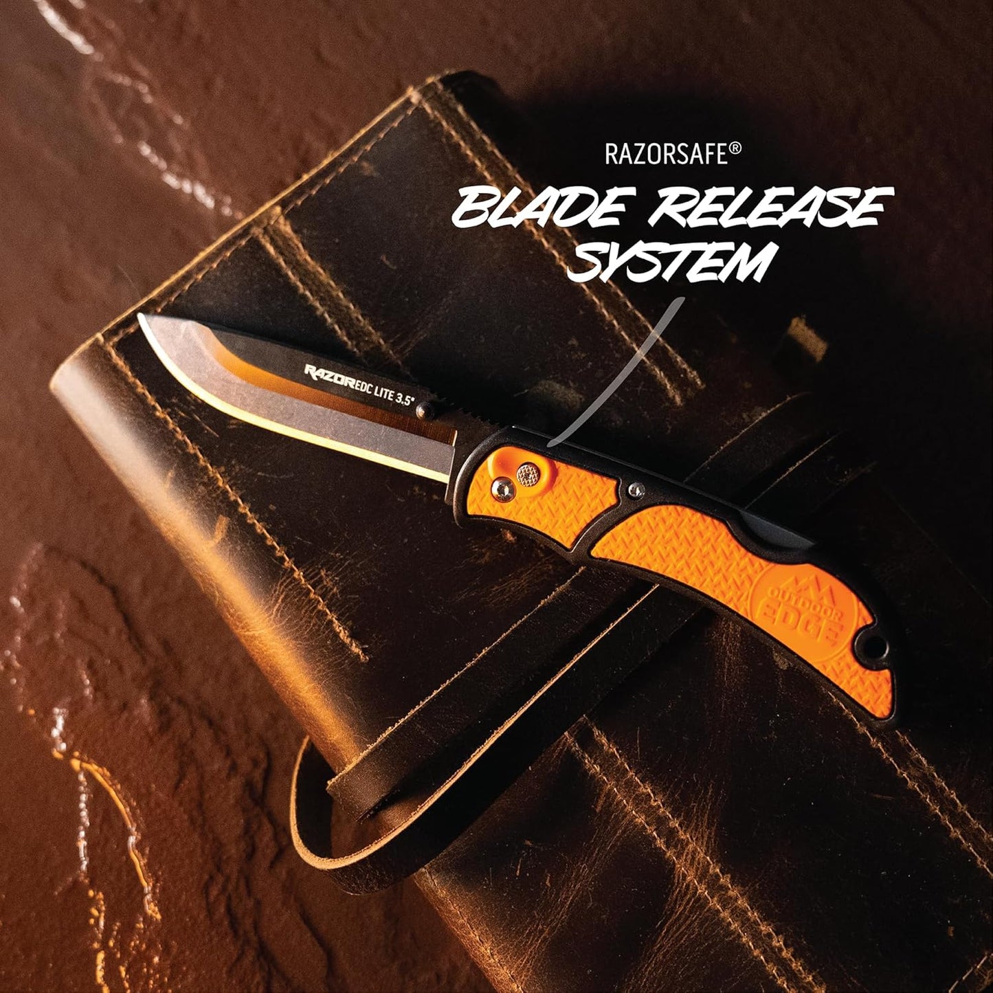 3.5" RazorLite EDC Knife. Pocket Knife with Replaceable Blades and Clip. The Perfect Hunting Blade for Skinning Deer. Blaze Orange with 6 Blades