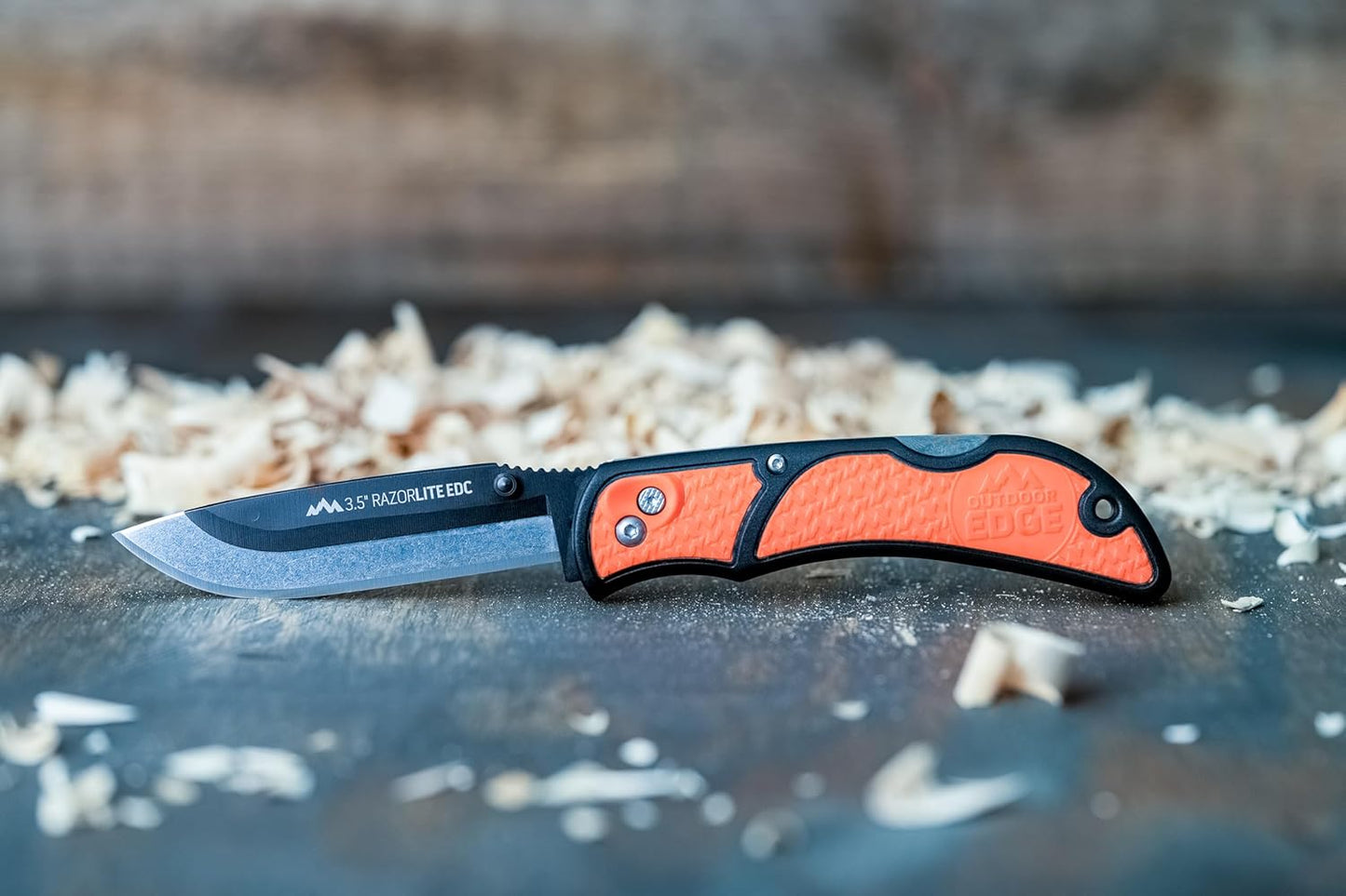 3.5" RazorLite EDC Knife. Pocket Knife with Replaceable Blades and Clip. The Perfect Hunting Blade for Skinning Deer. Blaze Orange with 6 Blades