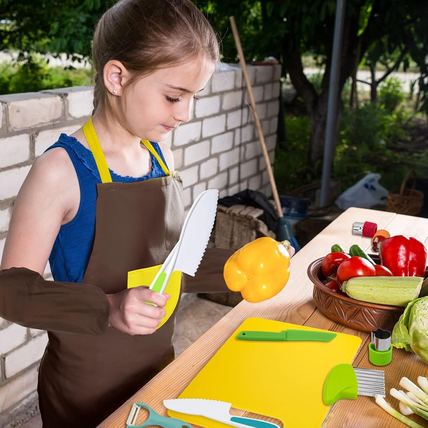11 Pieces Wooden Kids Kitchen Knife, Blue Kids Knife Set Include Wood Kids Knife, Serrated Edges Plastic Toddler Knife, Crinkle Cutter, Sandwich Cutter, Y Peeler, Cutting Board