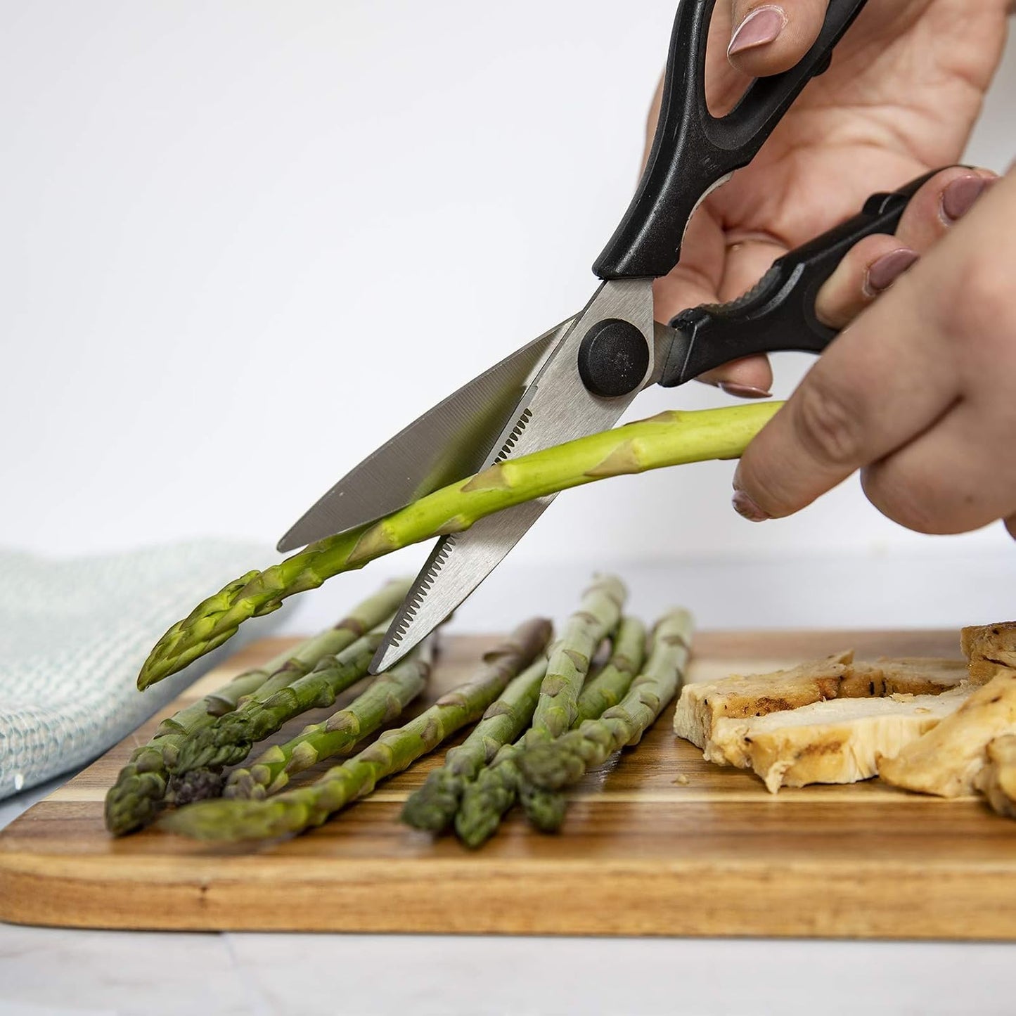 Kitchen Scissors- Stainless Steel Kitchen Shears, Cooking Scissors for Cutting Meat, Chicken, Herbs and Produce with Blade Cover and Soft Grip Handles (Blue)