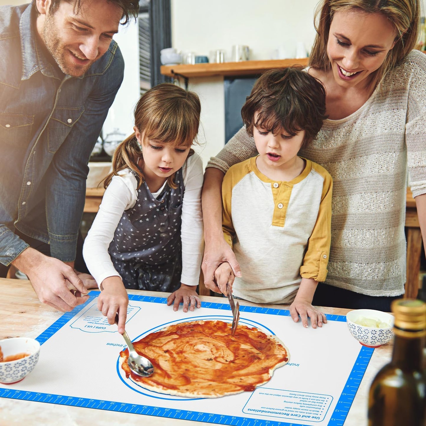 Silicone Baking Mat, Non Stick Pastry Mat Sheet for Dough Rolling, Nonslip Fondant/Pie Crust Mat, Counter Mat Oven Liner Mat for Making Cookies Macarons Bread Baking Supplies Extra Large 26 x 16 Inch