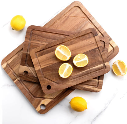 WILLKOMMEN 4-Piece Bamboo Cutting Boards for Kitchen, Chopping Board Set with Food Icon (Meat, Fish, Vegetables, Fruits) Butcher Block with Stands, Handles & Juice Grooves (Small, Medium, Large, XL)