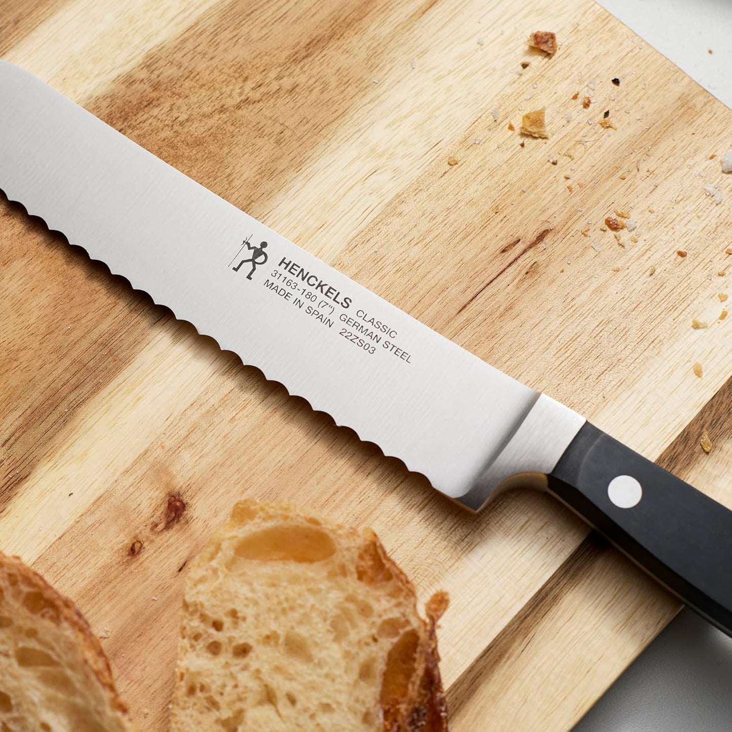 Henckels CLASSIC 7-inch Bread Knife
