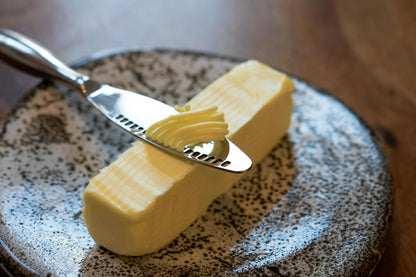 BON VIVANT Standing Knife Curler Stainless Steel Butter Spreader for Jam, Jelly, Marmalade, Condiment, Cheese, Pate - Ergonomic