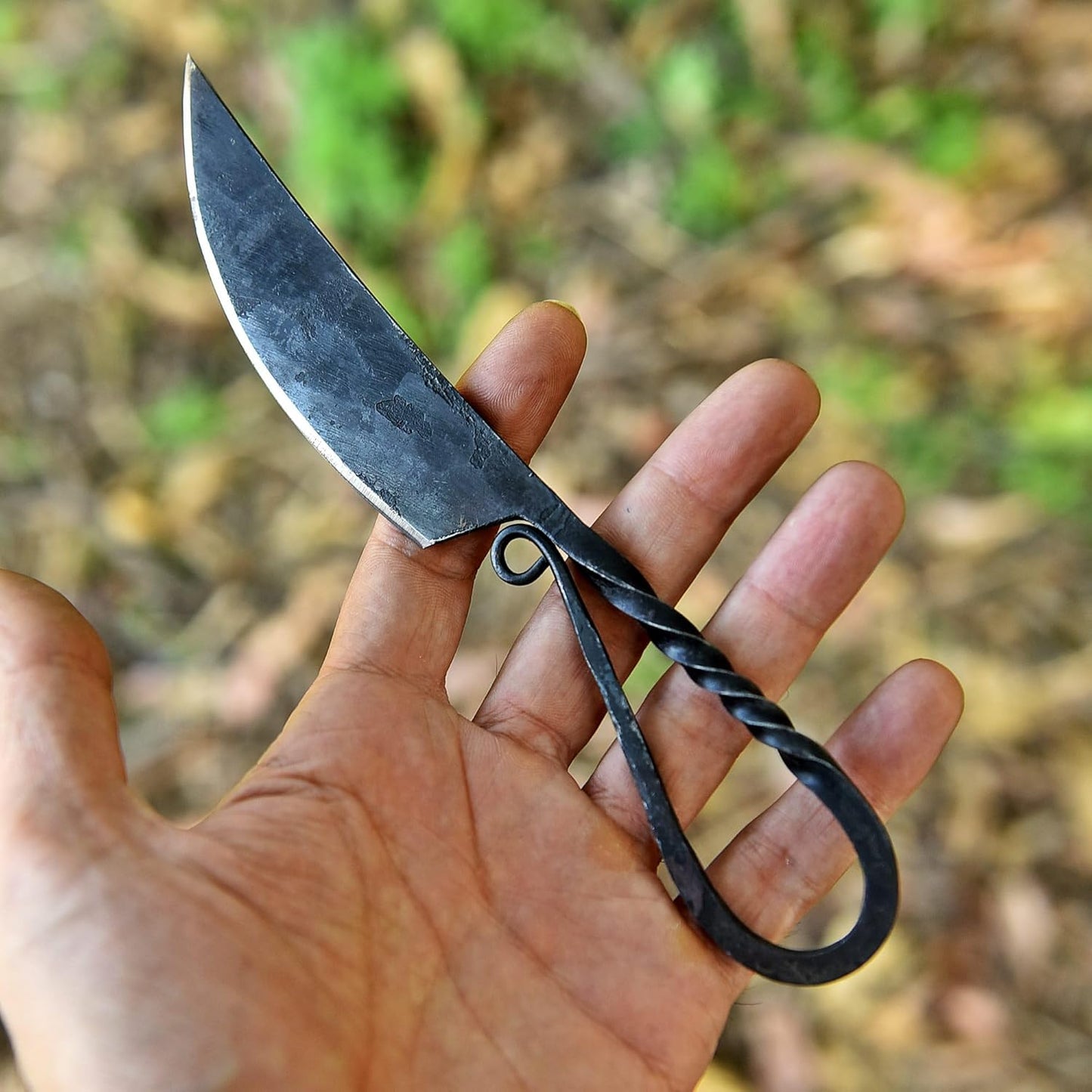 Fixed Blade Hunting Forged Tracker Knife - 8 Inches Carbon Steel Razor Sharp Blade Full Tang Bushcraft Knives with Premium Leather Belt Sheath. Used For Hunting Outdoor Camping, Hiking, Skining Knife.