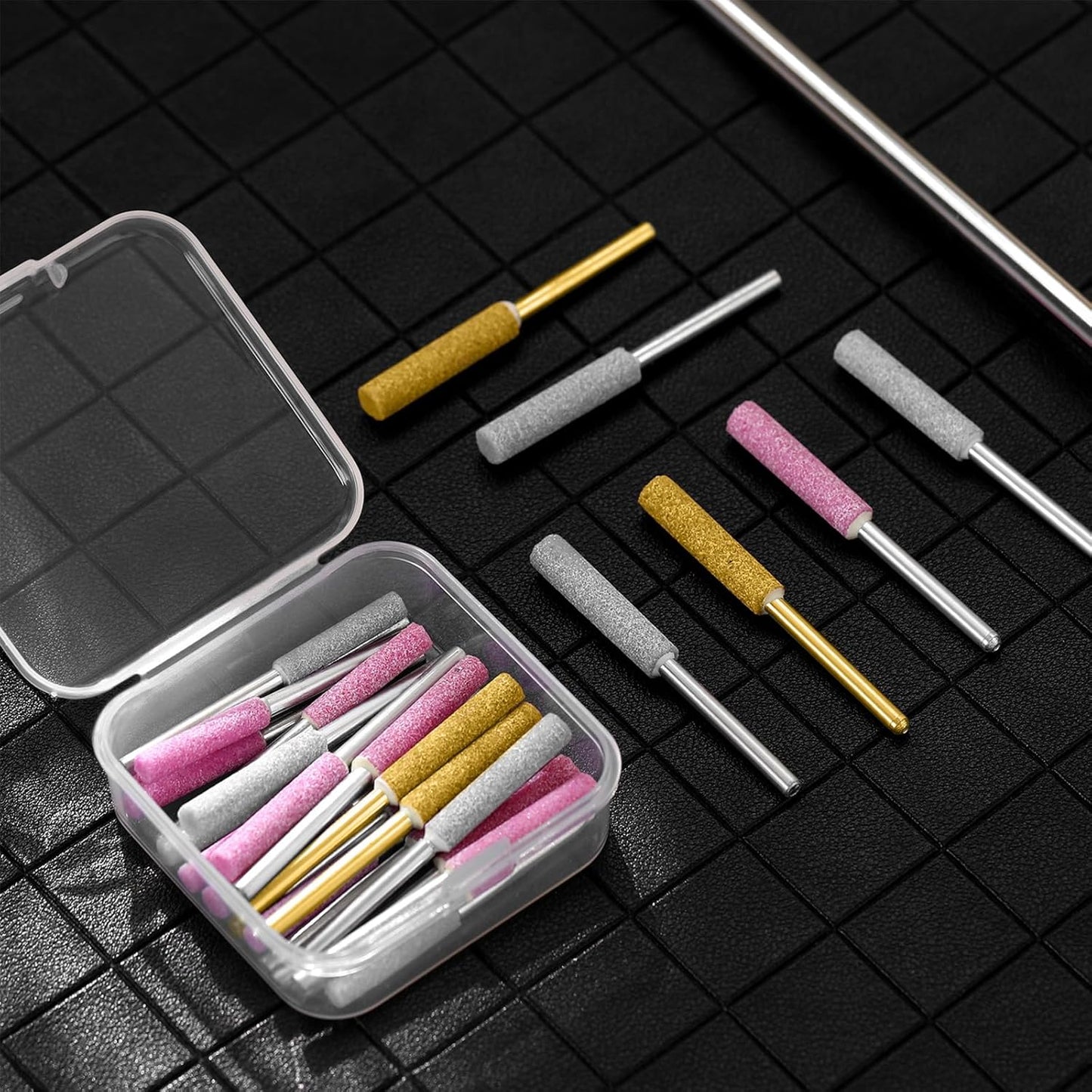 Chumia 30 Pcs High Hardness Titanium Diamond Chainsaw Sharpener Stone Bit Bulk Chain Electric Chainsaw Sharpening Wheels Kit 3 Size Plated Grinding Tool, 5/32, 3/16, 7/32 Inch (Gold)