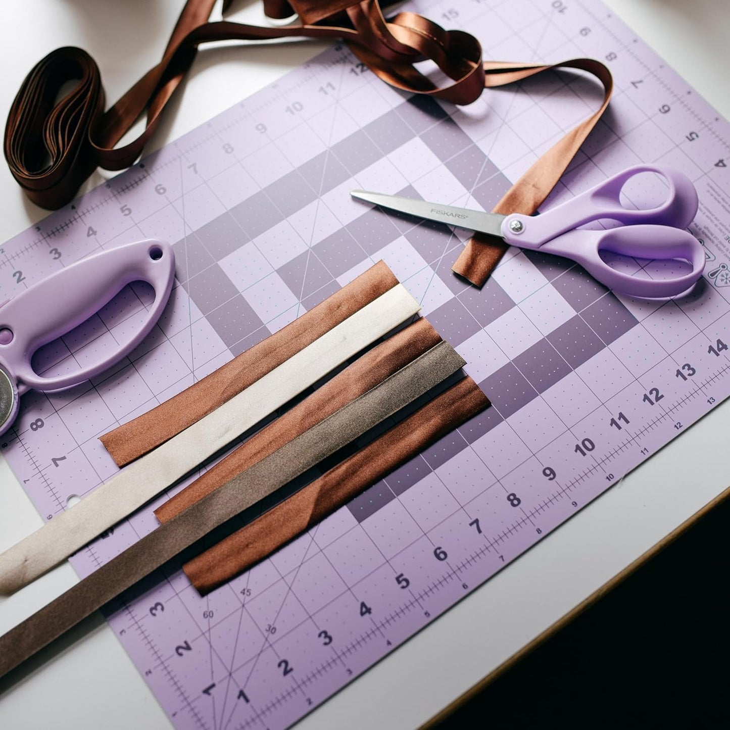 Fiskars Self Healing Cutting Mat for Quilting, Arts and Crafts, 24" x 36" Grid, Sewing Mat, Craft Cutting Board, Sewing Supplies and Quilting Tools